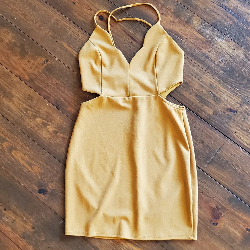Side cutout dress